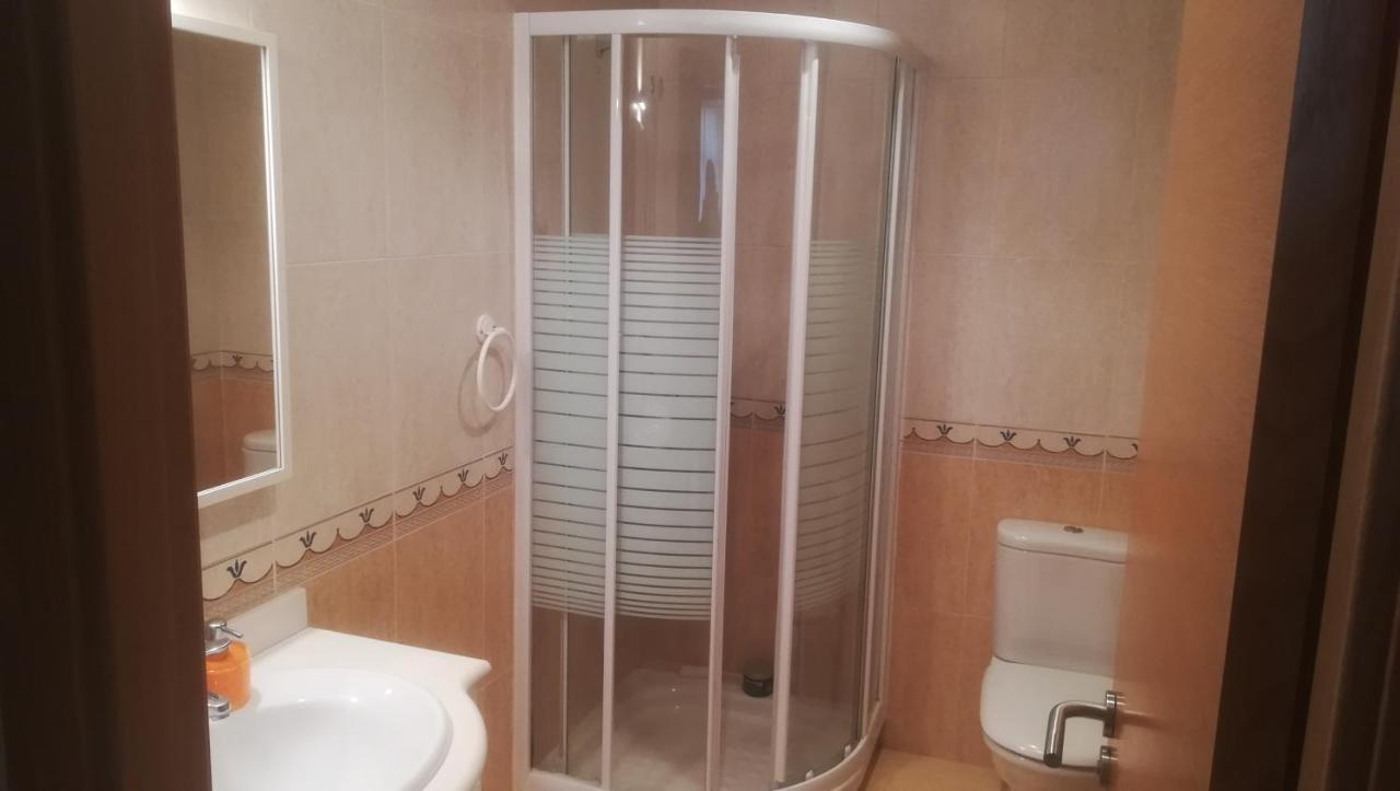 Apartament 10 Mts De La Playa De Covas - Viveiro Con Piscina Resurrection Fest Zewnętrze zdjęcie